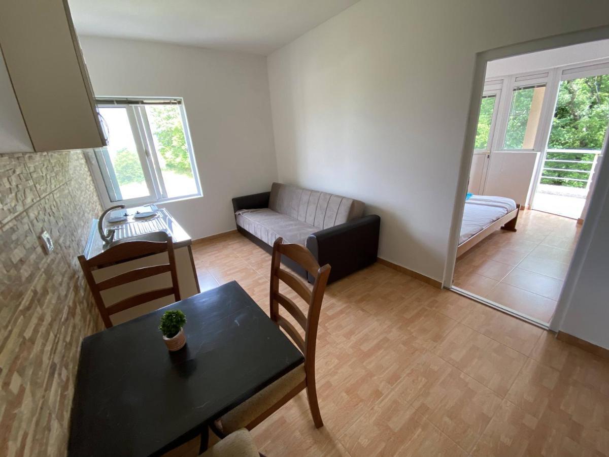 Guest House Koliqi - Hotel & Apartments Ούλτσιν Εξωτερικό φωτογραφία