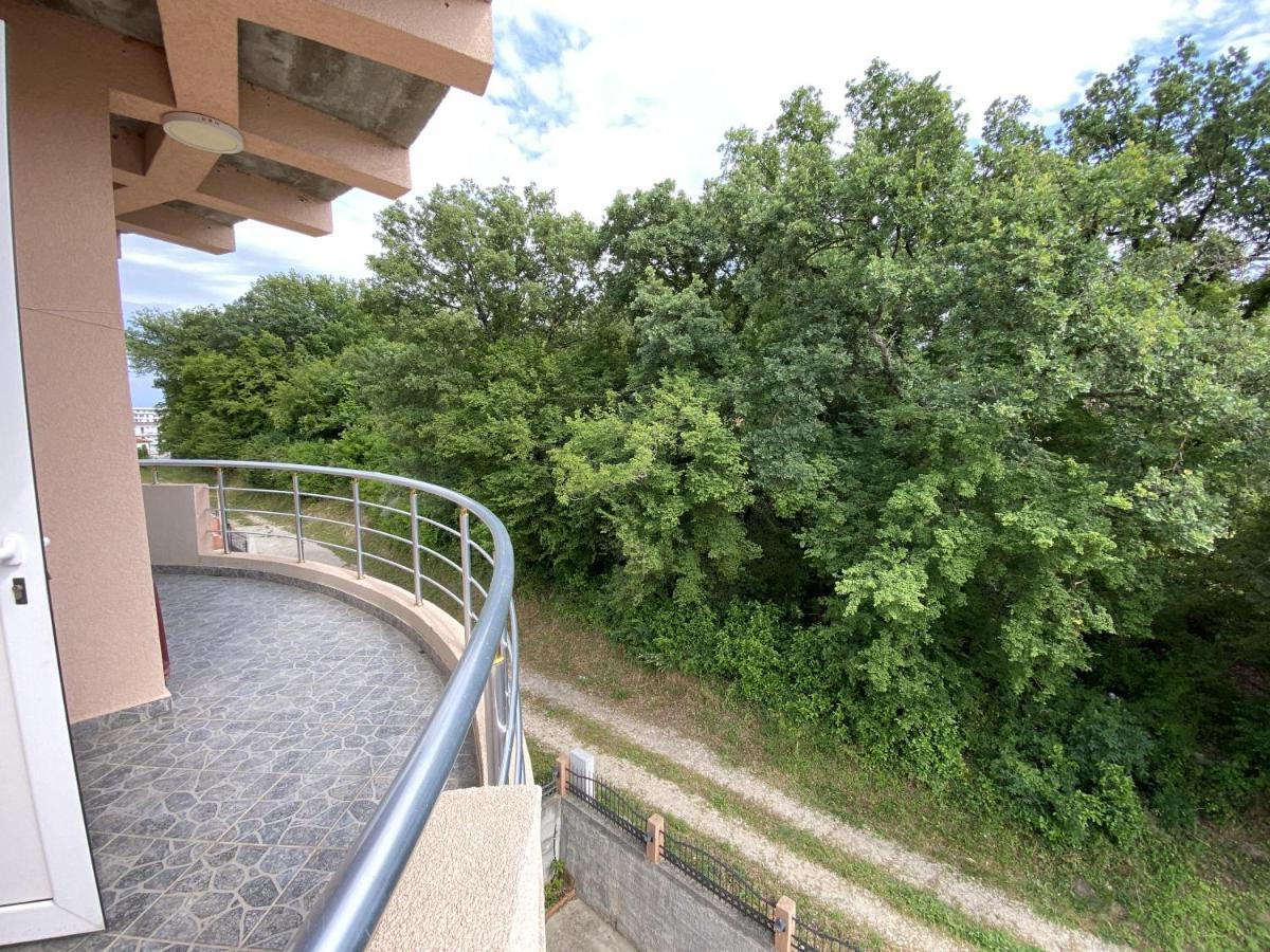 Guest House Koliqi - Hotel & Apartments Ούλτσιν Εξωτερικό φωτογραφία