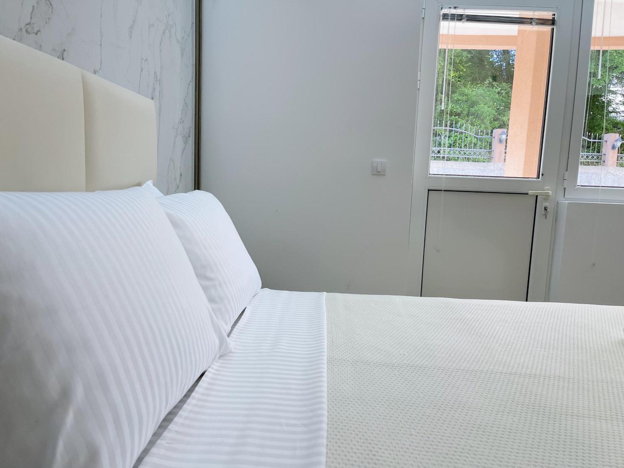 Guest House Koliqi - Hotel & Apartments Ούλτσιν Εξωτερικό φωτογραφία
