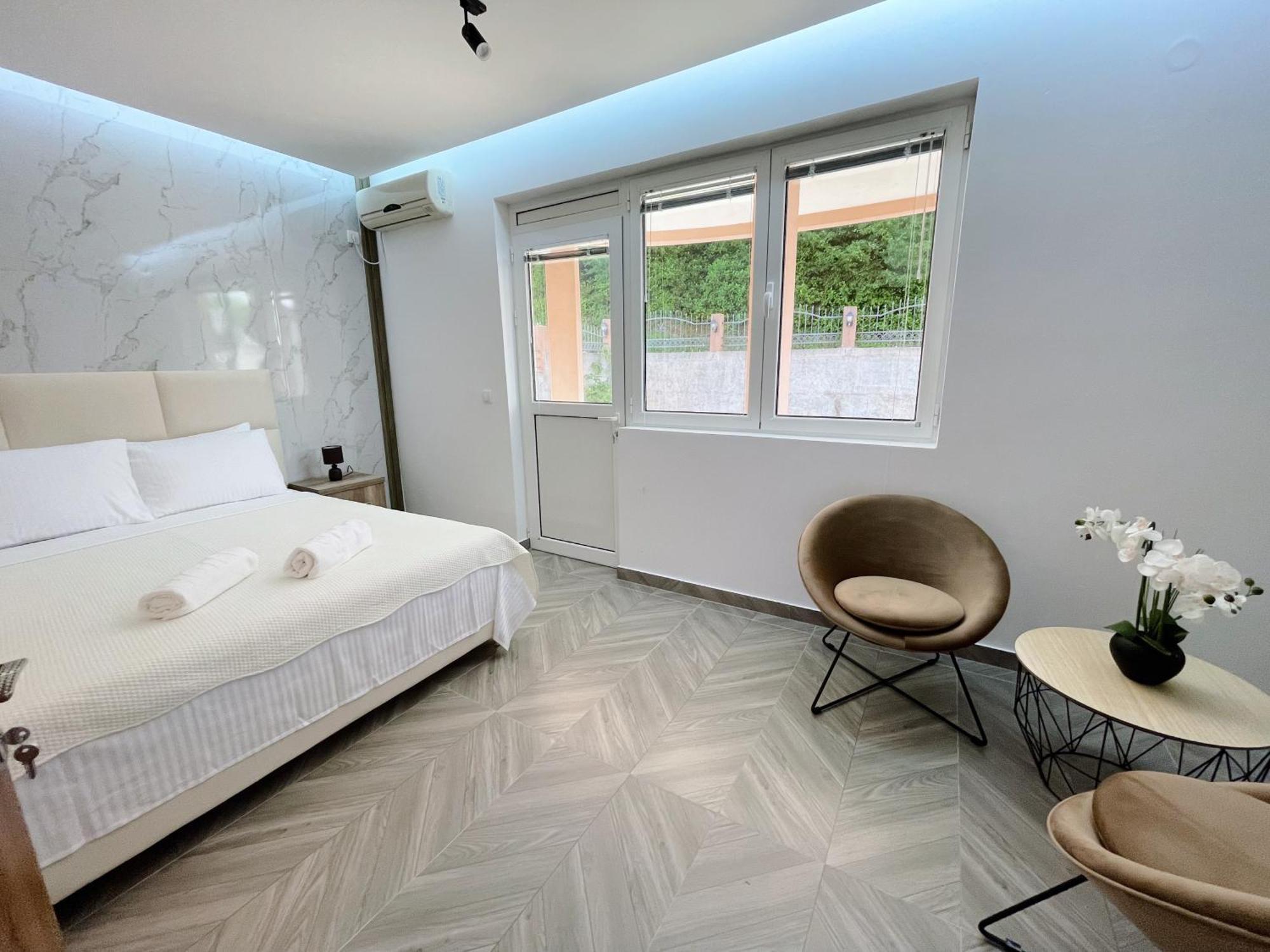 Guest House Koliqi - Hotel & Apartments Ούλτσιν Εξωτερικό φωτογραφία